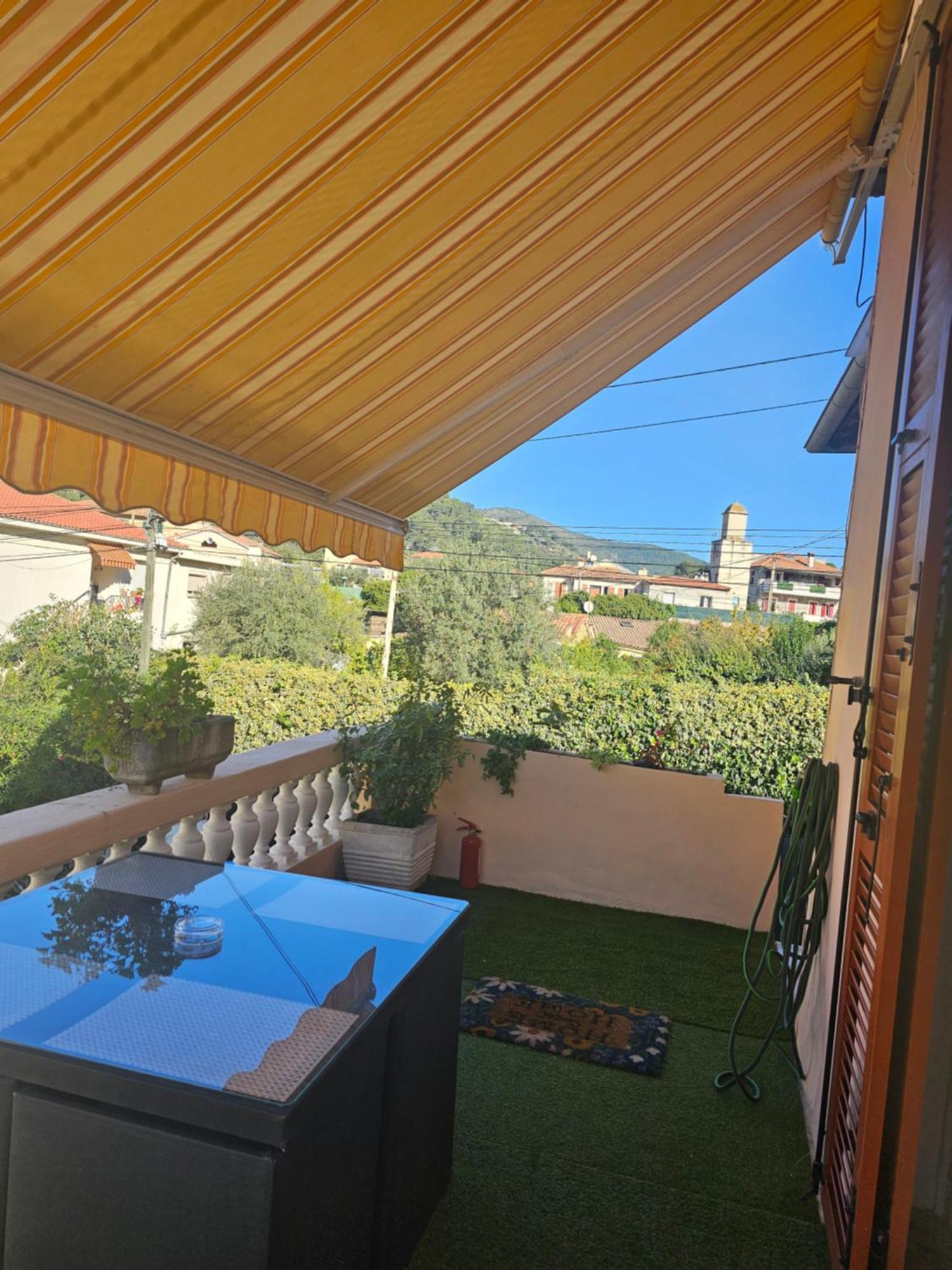 3 A Proche De 10 Mn, Monaco 15 Mn Et L'italie 30 Mn Appartement